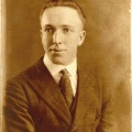 1923-archie-bush-studio-portrait